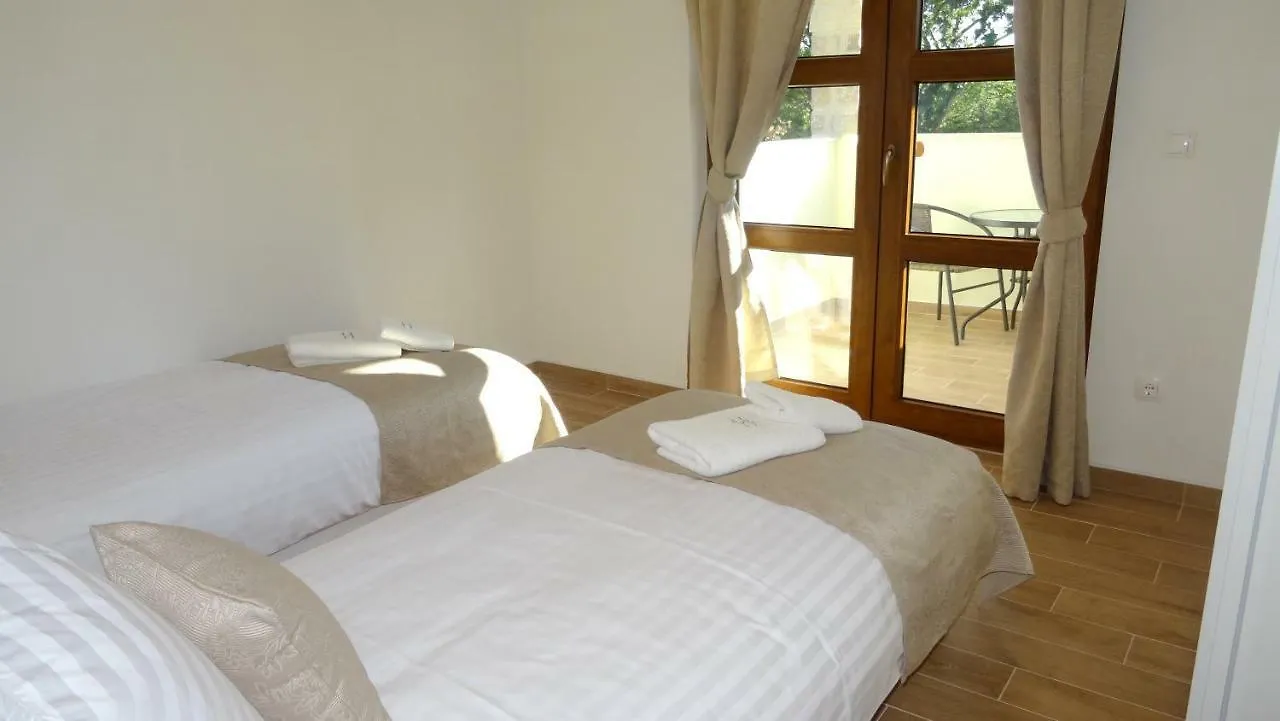 Villa Anna Kornic 0*,  Croatia